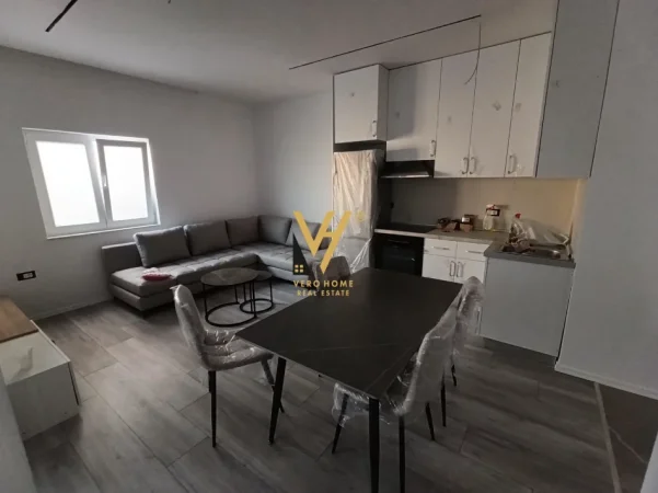 Tirane, jepet me qera apartament 1+1+Ballkon Kati 0, 70 m² 570 € (KODRA E PRIFTIT)
