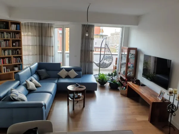 Shqiperi, jepet me qera apartament 2+1+2+Parkim, Kati 6, 120 m² 1.800 € (Qender)