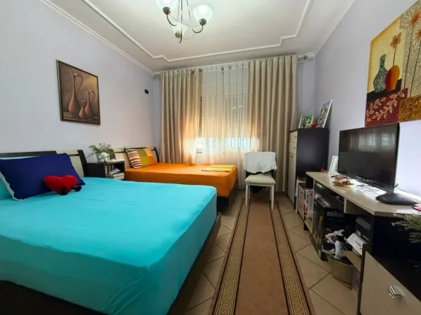 Tirane, shitet apartament 3+1+Ballkon Kati 10, 128 m² 411.600 € 