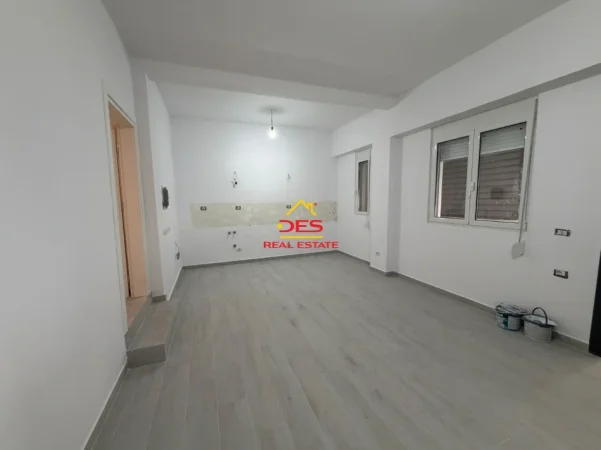 Vlore, shitet apartament 2+1 Kati 0, 71 m² (Rruga Sulejman Delvina)