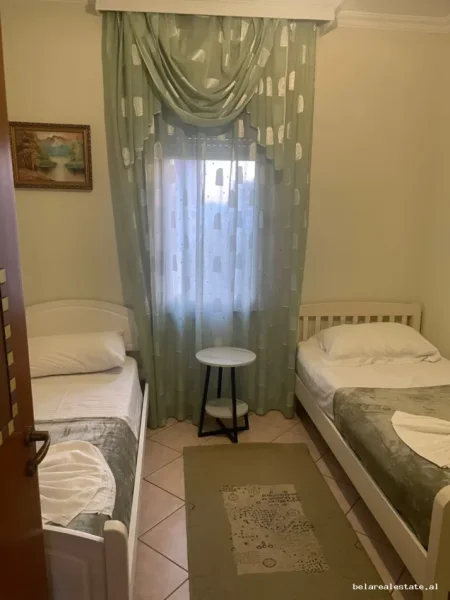 Tirane, jepet me qera apartament 2+1+Ballkon Kati 7, 95 m² 750 € (Stacioni i Trenit)
