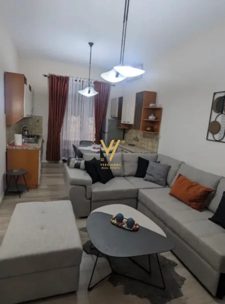 Tirane, jepet me qera apartament 2+1+Ballkon Kati 3, 77 m² 650 € (BULEVARDI GJERGJ FISHTA)