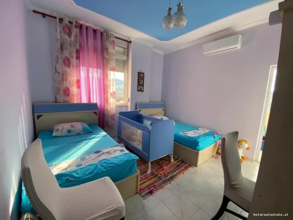 Tirane, jepet me qera apartament 2+1+Ballkon Kati 7, 100 m² 590 € (Ish Nisharaku)