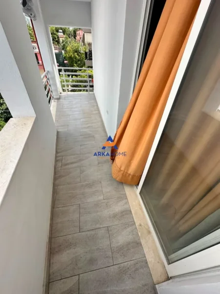 Tirane, jepet me qera apartament 2+1 Kati 2, 110 m² 648 € (5 MAJI)