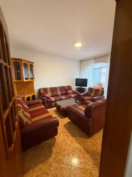 Tirane, shitet apartament 1+1 Kati 5, 65 m² 125.620 € (Rruga Aleksander Moisiu)