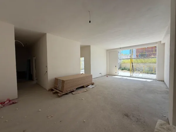 Tirane, shitet apartament 2+1 Kati 0, 328 m² (TEG)