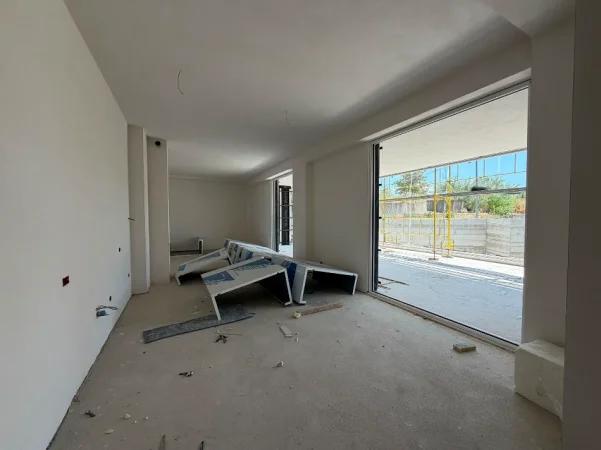 Tirane, shitet apartament 2+1 Kati 0, 328 m² (TEG)