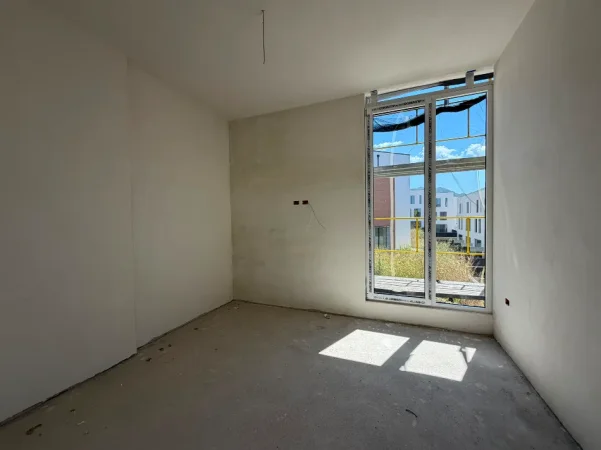 Tirane, shitet apartament 2+1 Kati 0, 328 m² (TEG)
