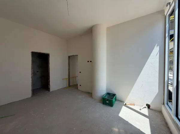 Tirane, shitet apartament 2+1 Kati 0, 328 m² (TEG)