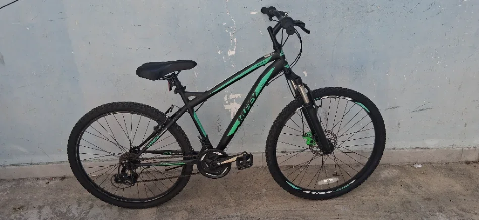 Tirane, oferte biciklete 26 gri e erret 170 €