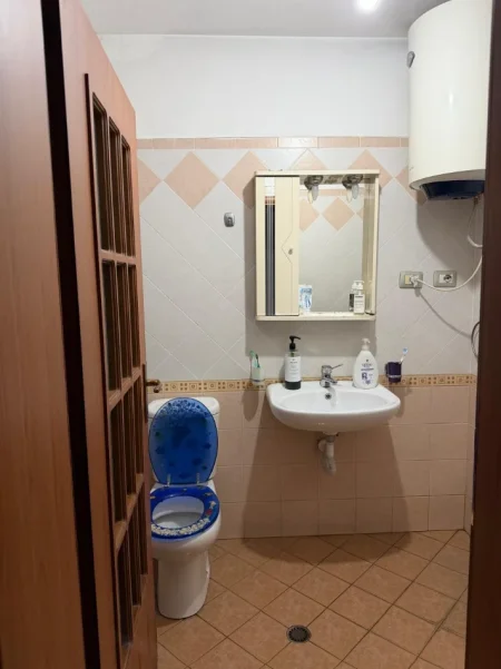 Tirane, shitet apartament 1+1 , 47 m² 100.000 € 