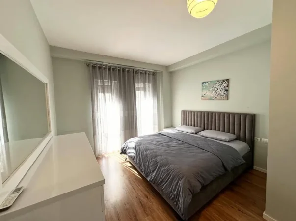 Tirane, jepet me qera apartament 2+1 Kati 3, 110 m² 900 € (Jordan Misja)