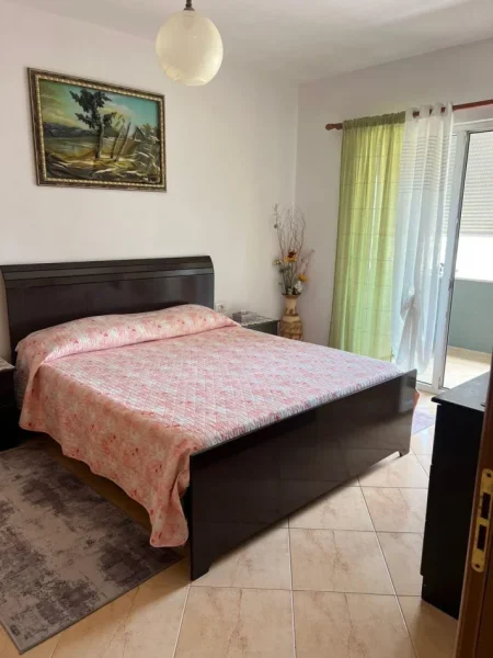 Tirane, jepet me qera apartament 2+1 Kati 7, 85 m² 450 € (Terminali)