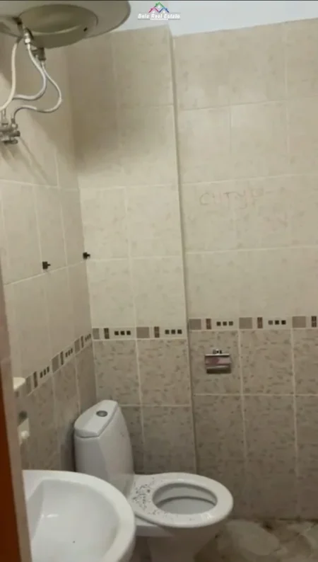 Tirane, shitet ambjent biznesi Kati 2, 230 m² 550.000 € (Brryli)