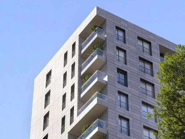Tirane, shitet apartament 2+1+Ballkon Kati 1, 274 m² 
