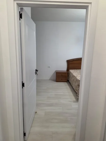 Tirane, jepet me qera apartament 2+1 Kati 5, 90 m² 700 € (Ish Parku i Autobusave)