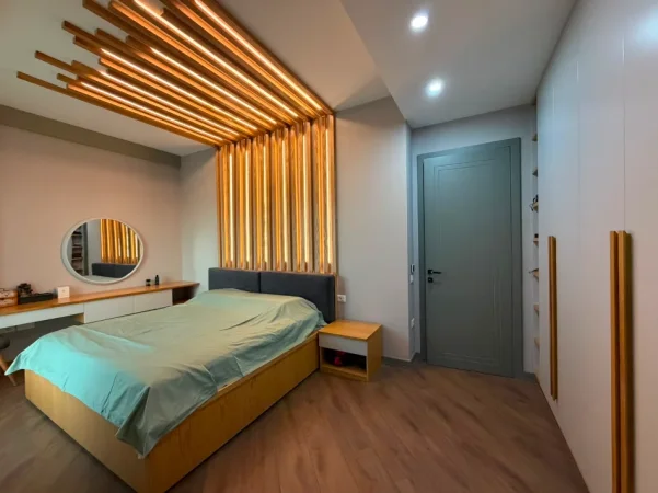 Tirane, shitet apartament Kati 5, 130 m² 390.000 € (Square 21, Rruga e Kavajes)