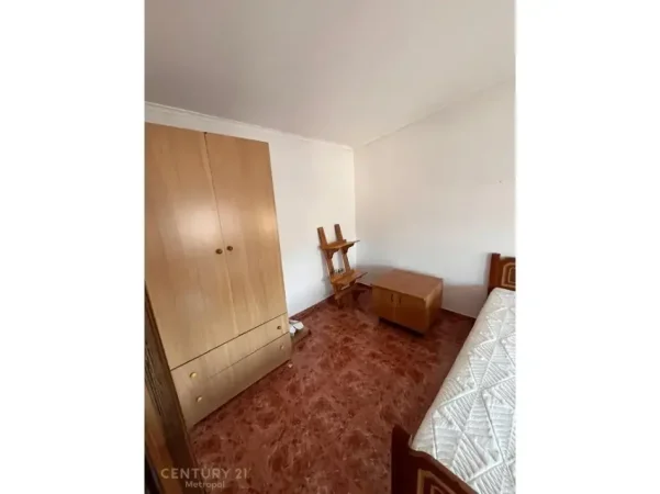Tirane, shitet apartament duplex 3+1+Aneks Kati 4, 100 m² 130.000 € (Bajram Curri)