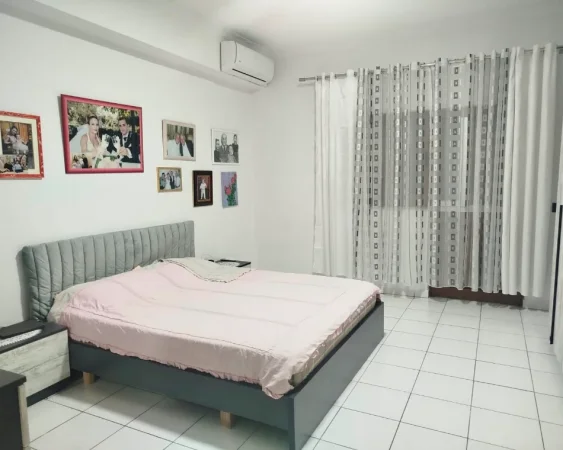 Tirane, shitet Vile 3+1 , 268 m² 620.000 € (Rruga Fortuzi)