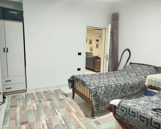 Tirane, shitet Vile 3+1 , 268 m² 620.000 € (Rruga Fortuzi)