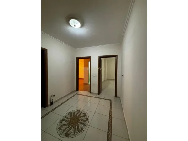Tirane, shitet apartament 2+1 Kati 2, 113 m² 155.000 € (Misto Mame ONE146480)