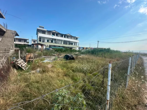 Durres, shitet toke , 620 m² 97.000 € (Spitallë)