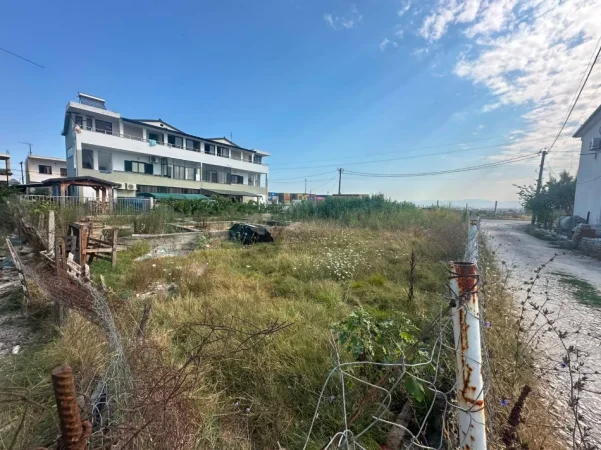 Durres, shitet toke , 620 m² 97.000 € (Spitallë)