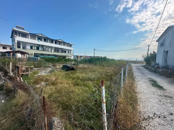 Durres, shitet toke , 620 m² 97.000 € (Spitallë)