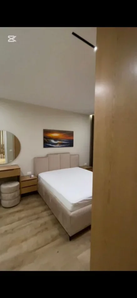 Tirane, jepet me qera apartament 2+1 Kati 5, 116 m² 1.500 € (Liqeni i Thatë)