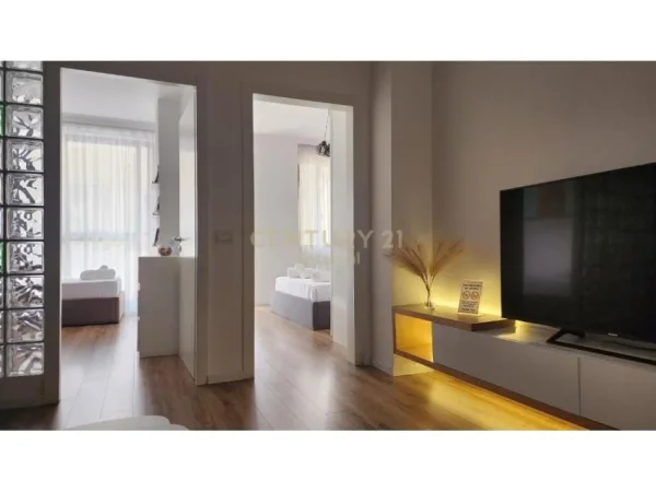 Tirane, jepet me qera apartament 2+1 Kati 2, 85 m² 750 € (Rruga e Kavajes ENT146468)