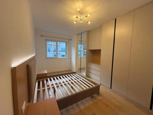 Tirane, jepet me qera apartament 1+1 Kati 8, 80 m² 700 € (Rruga Dritan Hoxha)