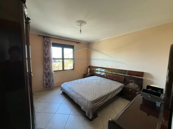 Shitet, Apartament 2+1, Kinostudio, Tiranë. 0696069906