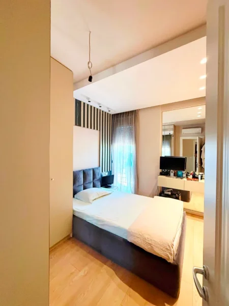 Tirane, shitet apartament 3+1 , 125 m² 349.999 € 
