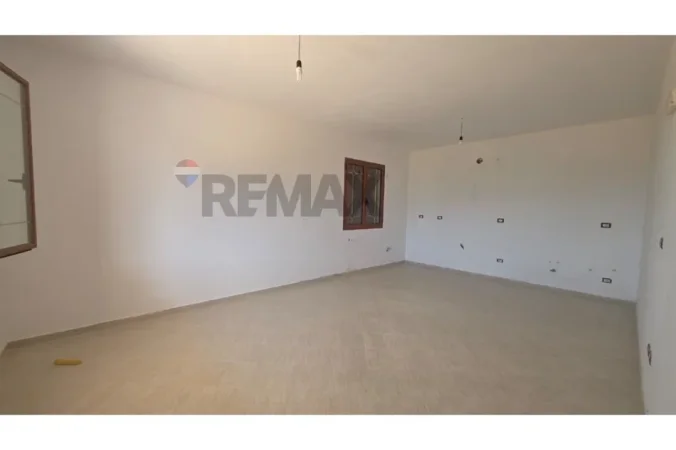 Vlore, shitet shtepi 2+1+Ballkon Kati 0, 234 m² 165.000 € (Tragjas, Vlore)