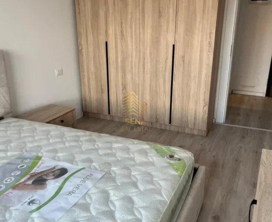 Tirane, jepet me qera apartament 1+1+Ballkon Kati 8, 70 m² 600 € (Laprake - Kompleksi Aura)