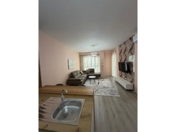 Tirane, shitet apartament 1+1 Kati 4, 62 m² 135.000 € (kompleksi aura)