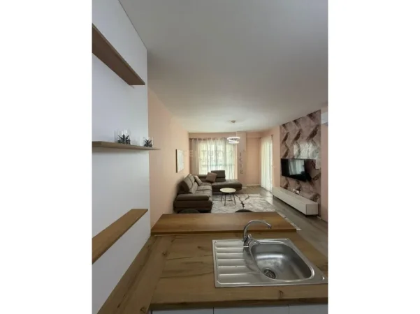 Tirane, shitet apartament 1+1 Kati 4, 62 m² 135.000 € (kompleksi aura)