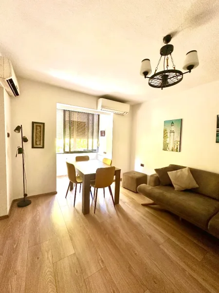 Tirane, shitet apartament 1+1+Aneks+Ballkon Kati 5, 60 m² 125.000 € (ish stacioni i trenit , zogu i zi)