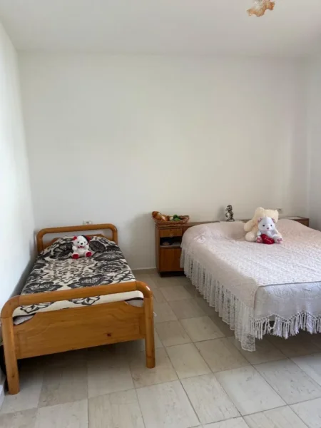 Tirane, jepet me qera apartament 2+1 Kati 2, 80 m² 450 € (Porcelan)