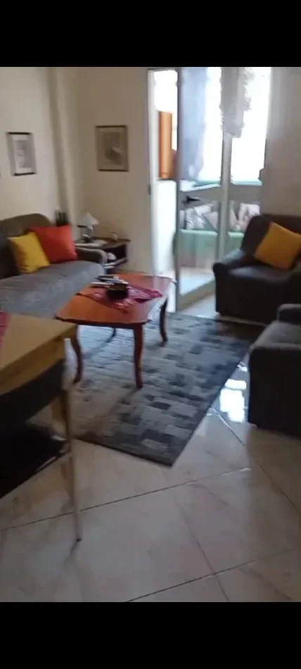 Tirane, jepet me qera apartament 1+1 Kati 2, 60 m² 500 € (Komuna e Parisit)