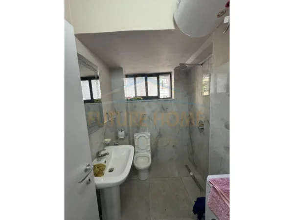 jap me qera apartament 1+1+Ballkon Kati 1, 45 m² 450 € (RRUGA FERIT XHAJKO)