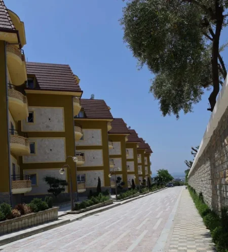Tirane, shitet apartament 1+1+Aneks+Ballkon Kati 3, 80 m² 140.000 € (farke , liqeni i farkes)