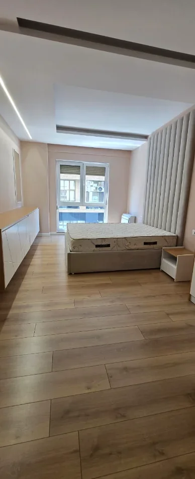 Tirane, shitet apartament 2+1+Ballkon Kati 1, 128 m² 256.000 € (Myslim Keta)