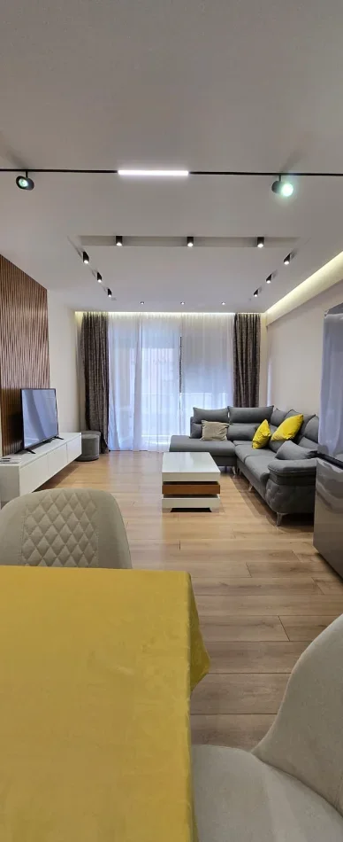 Tirane, shitet apartament 2+1+Ballkon Kati 1, 128 m² 256.000 € (Myslim Keta)