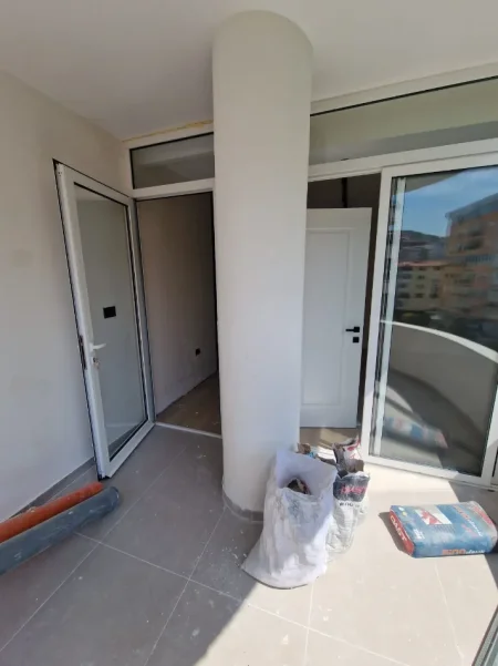 Tirane, shitet apartament 1+1 Kati 5, 48 m² 150.000 € 