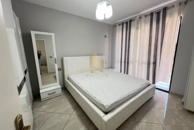 Tirane, jepet me qera apartament 1+1+Ballkon Kati 4, 60 m² 450 € (Astir)