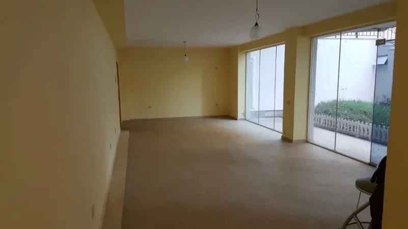 Tirane, shitet ambjent biznesi Kati 0, 85 m² 170.000 € 