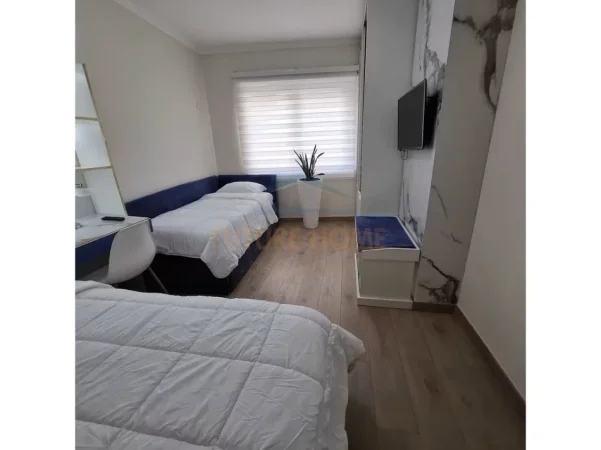 JEPET ME QERA APARTAMENT 2+1 NE ASTIR