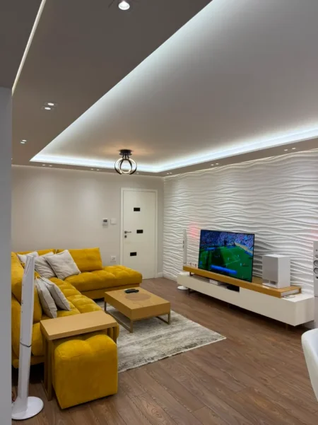 Tirane, shitet apartament 2+1 , 106 m² 255.000 € (Laprakë)