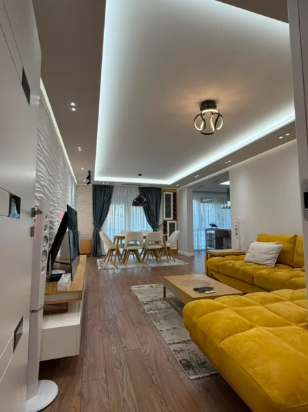 Tirane, shitet apartament 2+1 , 106 m² 255.000 € (Laprakë)